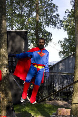 H2Ö | Black Superman from Helsinki